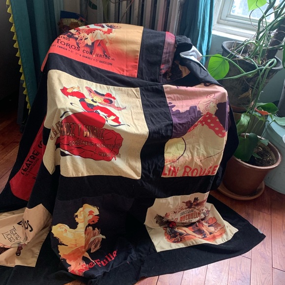 Fabric French-print shower curtain - Picture 2 of 2